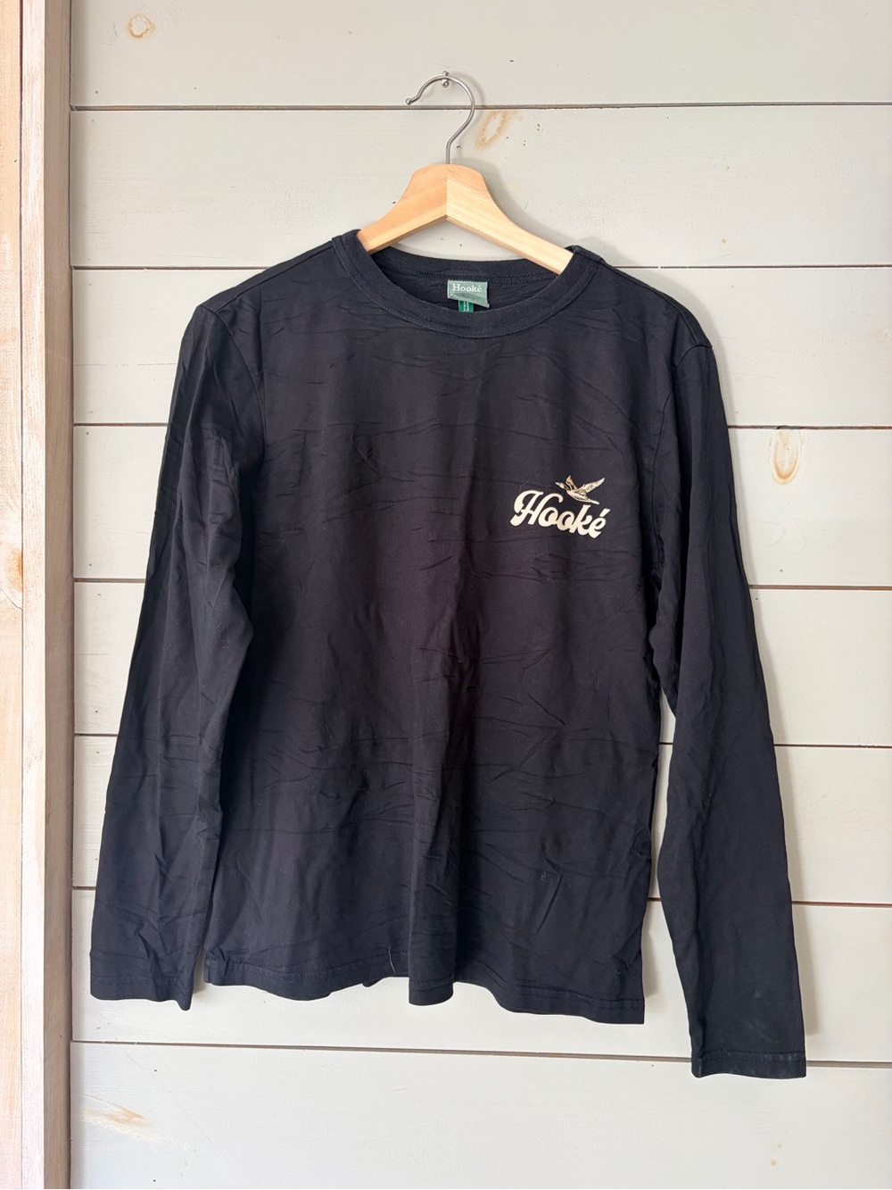 Hooké Women’s Black Organic Cotton Graphic Long Sleeve Tee – Small